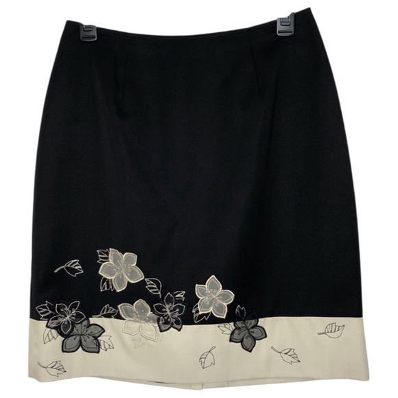 Tailor B. Moss Dresses & Skirts - Tailor B Moss Clothing Co Floral Appliqué Skirt Womens Size 6